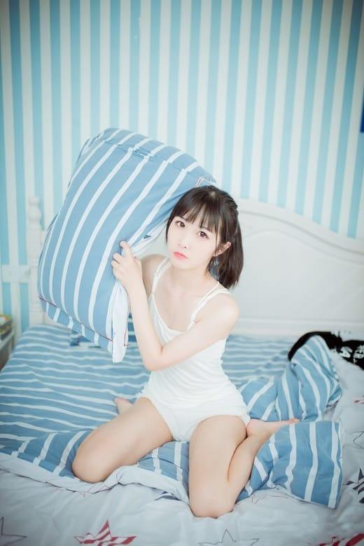 [喵糖映画]VOL.311 居家少女 [20P/261MB]-1