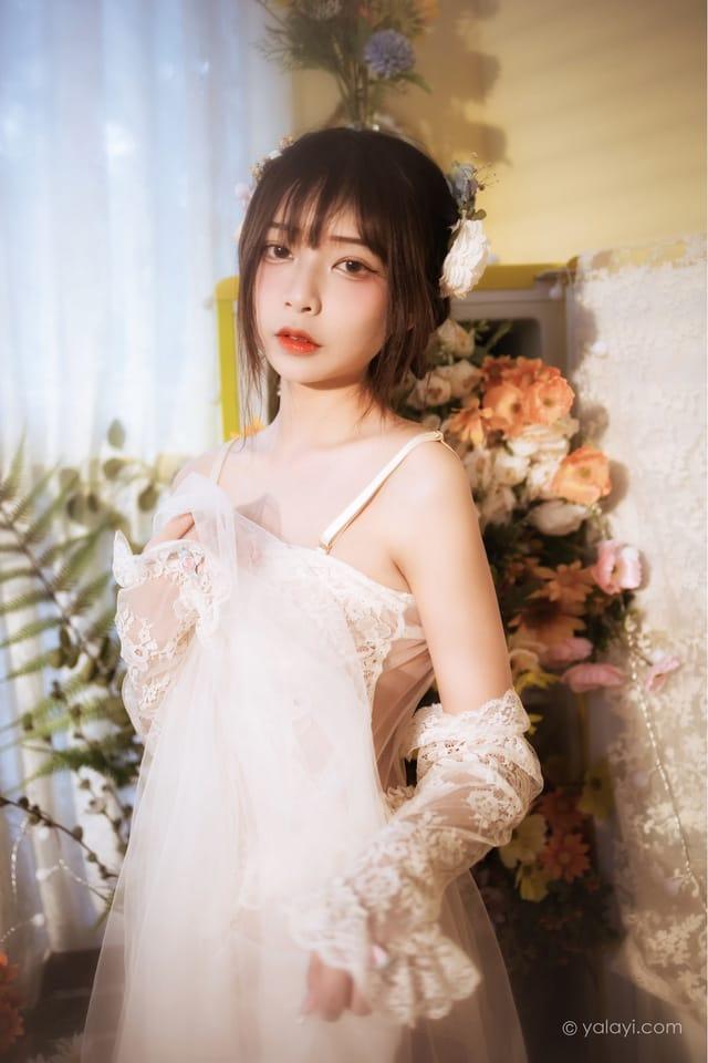 [YALAYI雅拉伊]2021.06.16 VOL.807 似梦初觉 阿禾[43+1P／369MB]-1