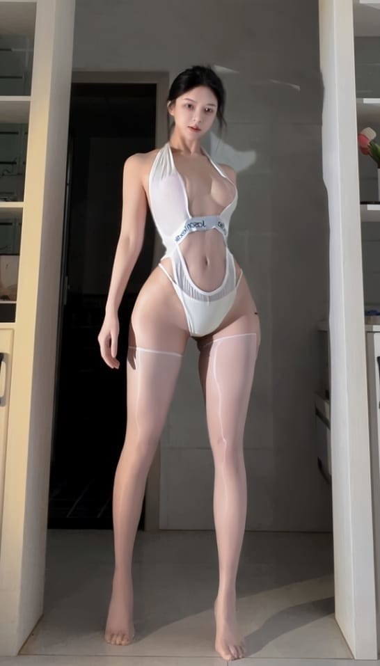 [微密圈]姐姐Lalion –薄如蝉翼 [44P1V-126M]