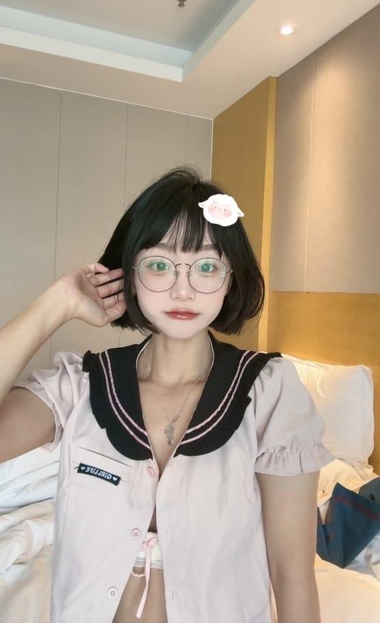 [微密圈]胜利的小生活 –JK系列 [16P-66M]-1