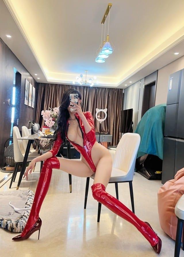 [微密圈]葛征GEZHENG – 大红皮衣真飒[20P1V-185M]-1