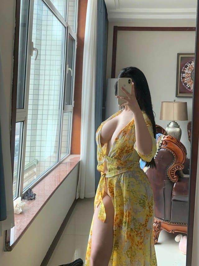 [微密圈]玫玫mm – 黄色战袍[5P2V-84MB]-1