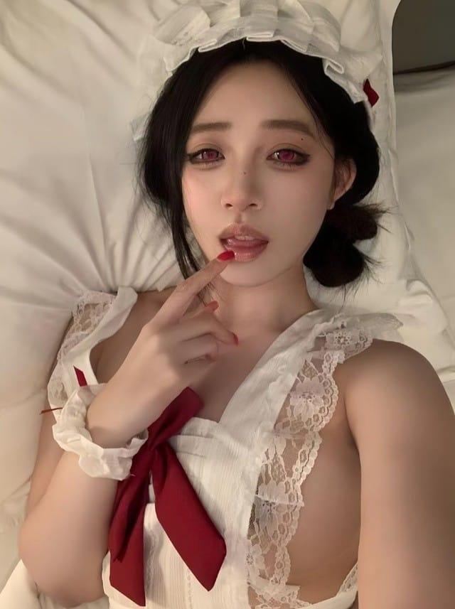 [微密圈]鹅鹅 – 白色蕾丝Q趣女仆装[16P7V-60MB]-1