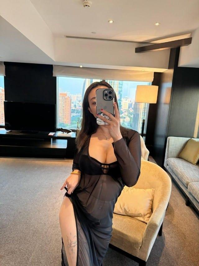 [微密圈]果儿Victoria – 性感黑丝套装[34P1V-380MB]-1