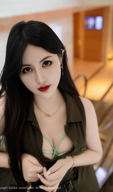 [Xiuren秀人网]2024.07.30 NO.8940 诗诗kiki[72+1P/671MB]-1