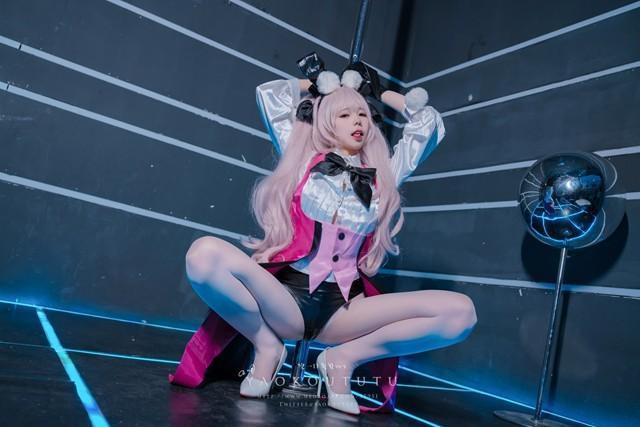 咬一口兔娘(yiko湿润兔) – 六月订阅『高扬斯卡娅兔女郎』[54P+1V 1.44GB]-2