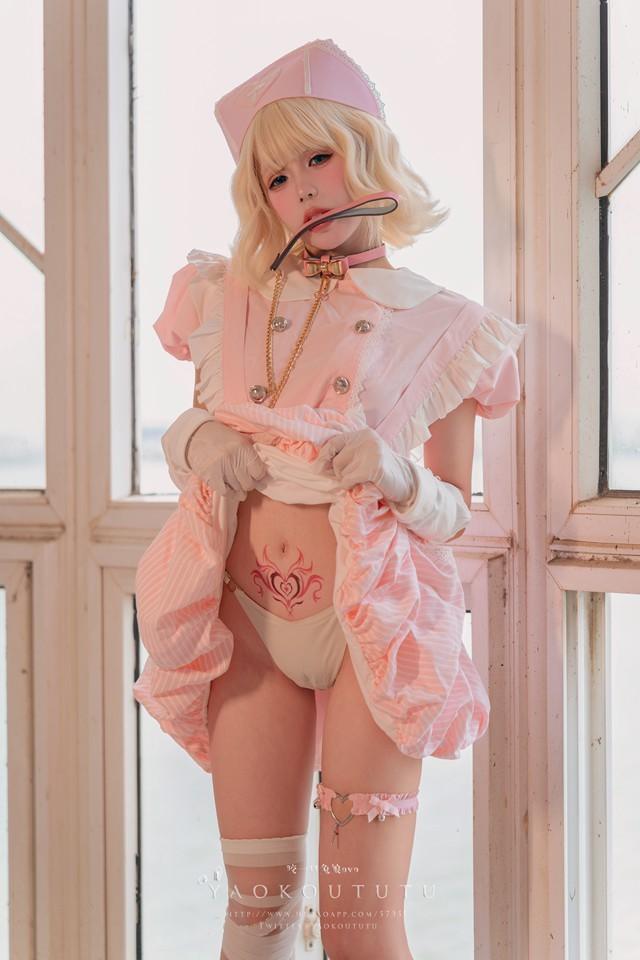 咬一口兔娘(yiko湿润兔) – 八月订阅『遗失病栋』小花仙 [53P1V 1GB]-2